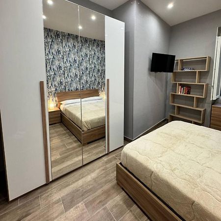 280 Mt Dalla Metro The Mox Luxury Apartament Apartman Nápoly Kültér fotó