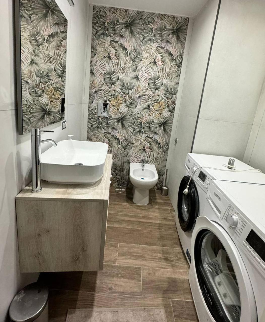 280 Mt Dalla Metro The Mox Luxury Apartament Apartman Nápoly Kültér fotó