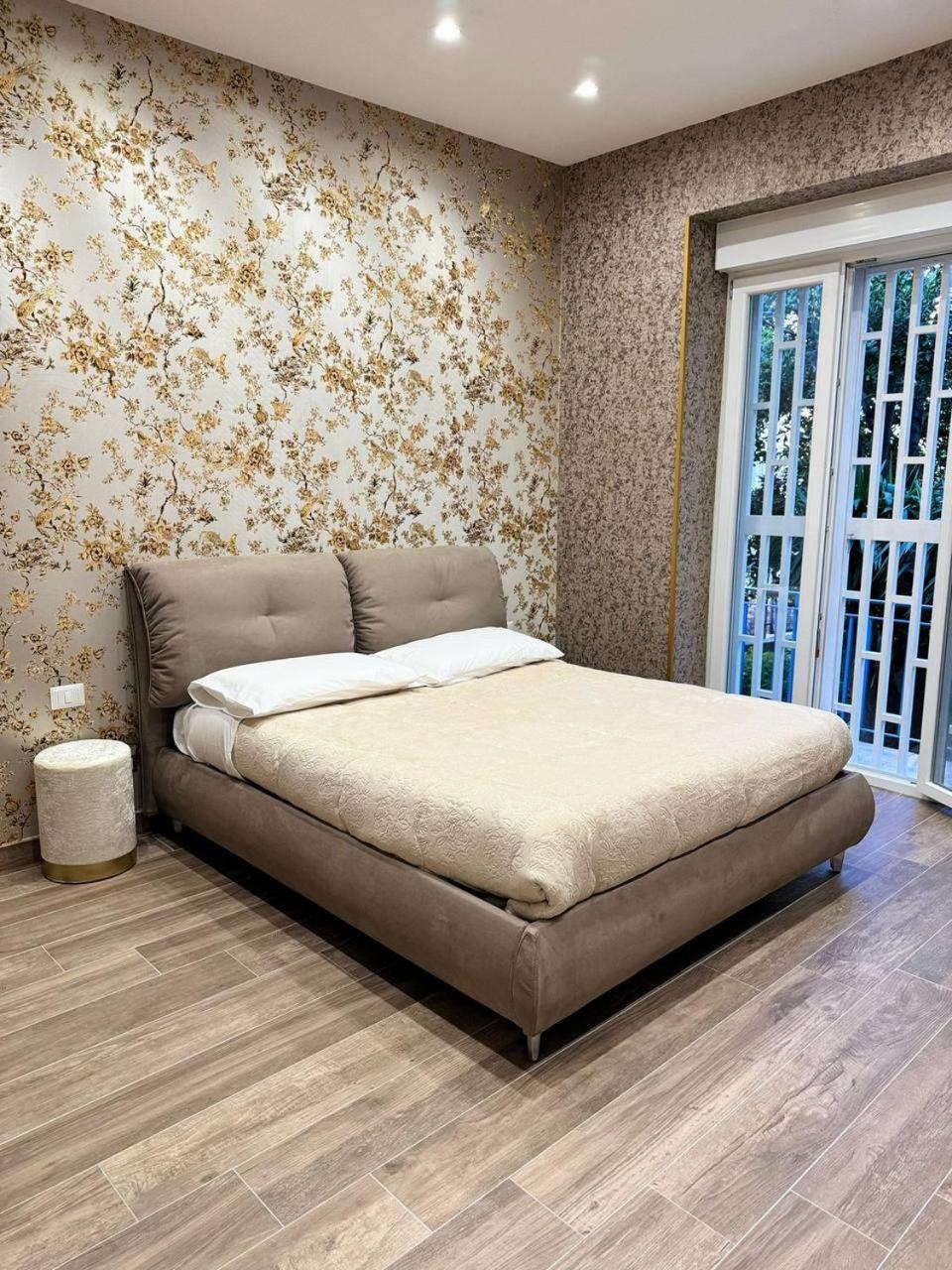 280 Mt Dalla Metro The Mox Luxury Apartament Apartman Nápoly Kültér fotó
